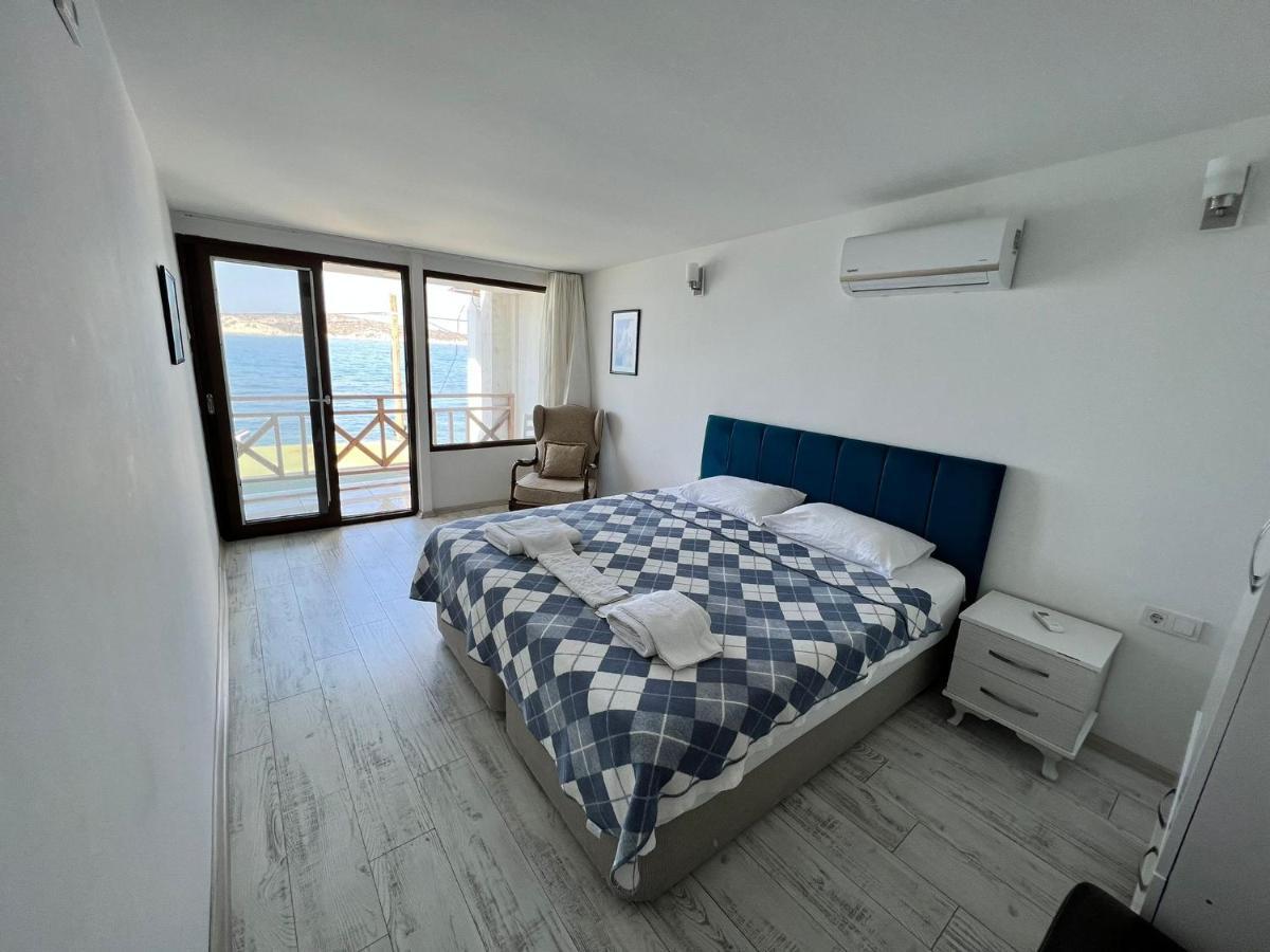 Giritli Rum Meyhanesi & Butik Otel Karaburun  Buitenkant foto